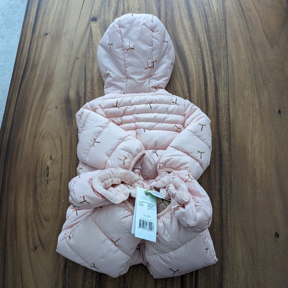 ๐ Never Used, Gift-Worthy Snowsuit for Little Earthlings! ๐ - Picture 7 of 7